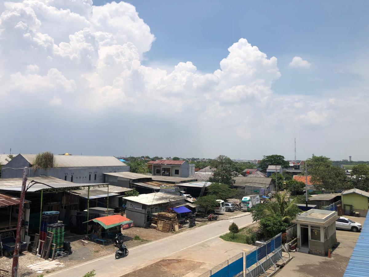 Bening Asri Guesthouse Tangerang Eksteriør bilde